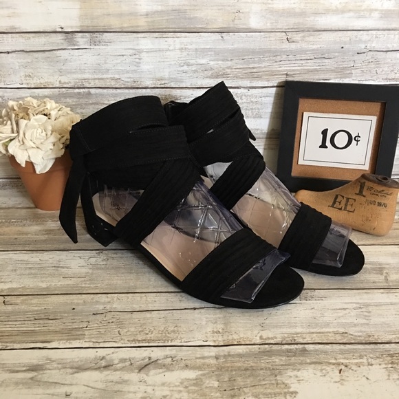 Nine West Shoes - Final Clearance Nine West Black Tie Up 9M Sandals
